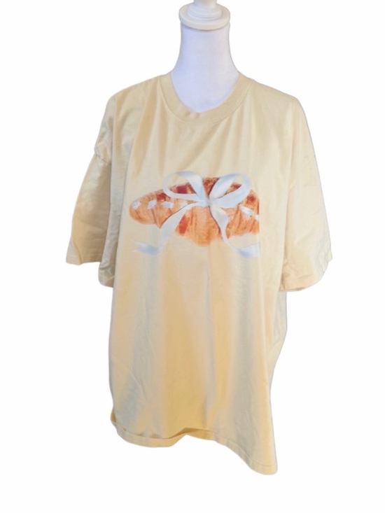 Tops - Cream Graphic Tee
